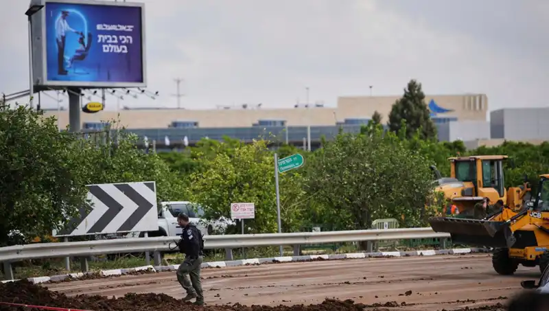 Husiler, İsrail'in Havalimanını Balistik Füze ile Vurdu!