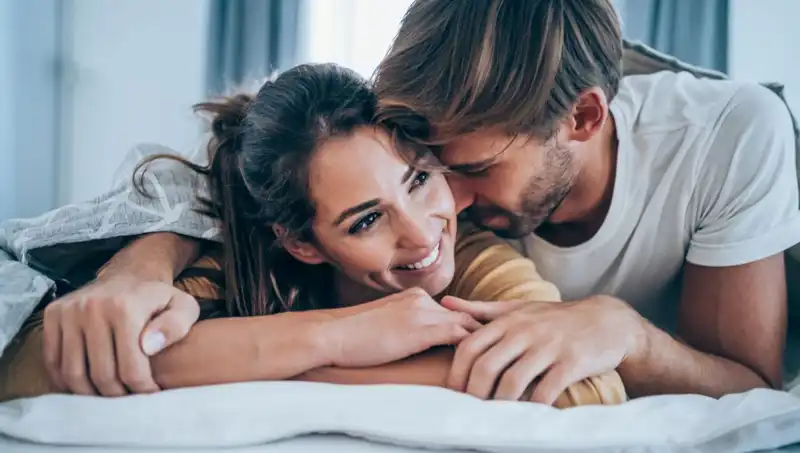 Eşinizle İlişkinizi Güçlendirecek 5 Özel Konu Paylaşmayın