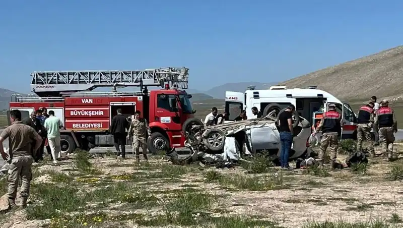Van'da Faciaya Neden Olan Kazada 4 Kişi Hayatını Kaybetti