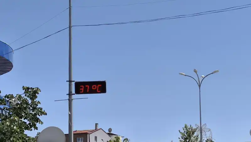 Yazın En Sıcak Günü: Termometreler 38 Dereceleri Görüyor