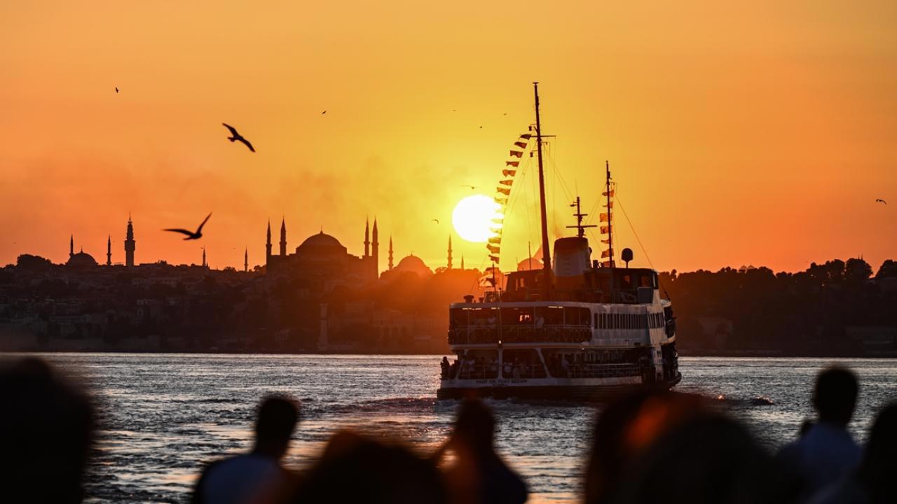 Türkiye'de 2021 Yılında Turizm Geliri Rekor Kırdı