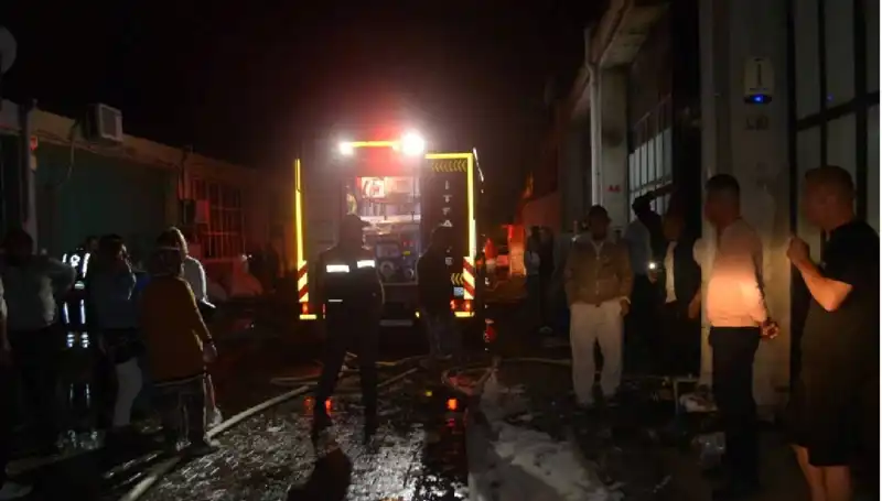 Gözlük Fabrikasında Korkutan Yangın: Olay Yerinde Neler Yaşandı?