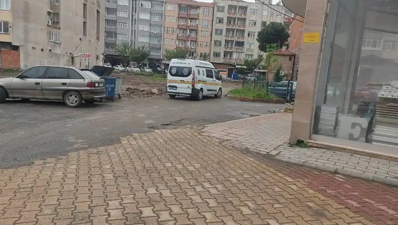 4. Kattan Düşen Kadının Durumu Ciddi, Olay Yeri İnceleniyor
