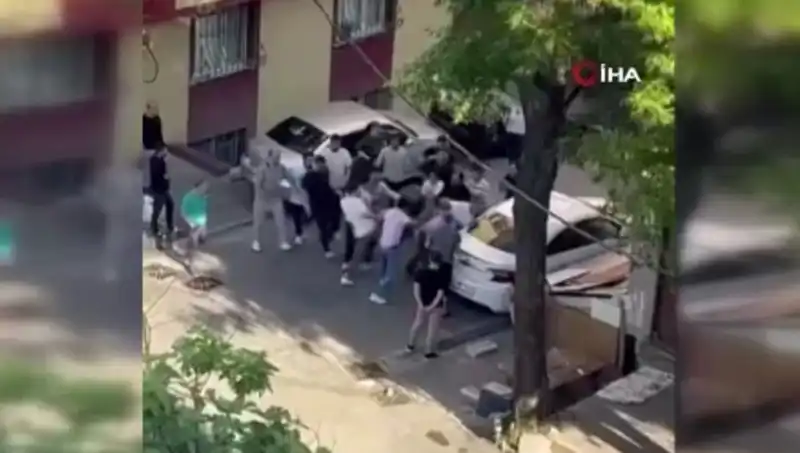 Madde Bağımlısına Meydan Dayakları: Kapıları Zorlayan Olayın Perde Arkası