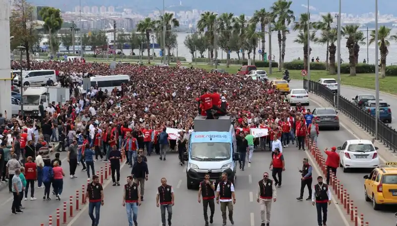İzmir’de Eşitlik İçin Mücadele Eden Grev, Dördüncü Günde Sürüyor