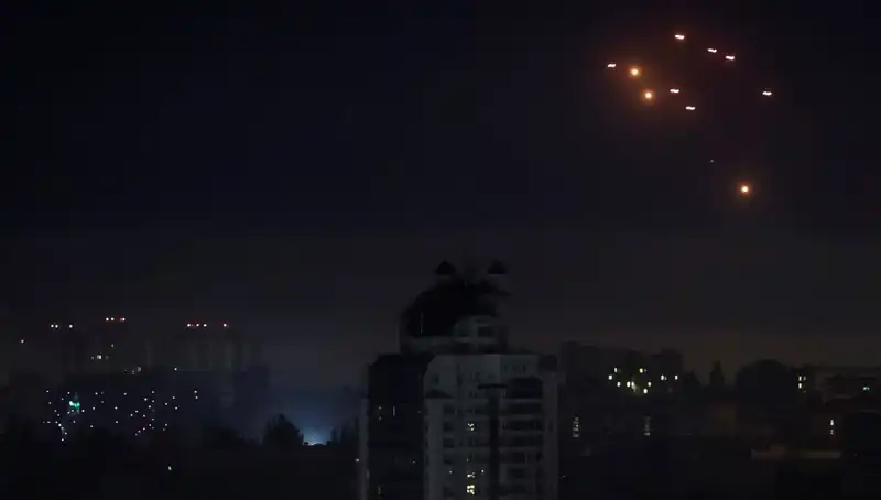 Rusya'nın Kiev'e Hava Saldırısı: Sumi'de Tahliyeler Başladı