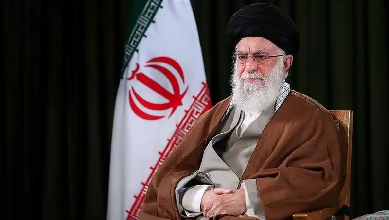 İran Lideri Hamaney: "İsrail Sert Bir Karşılık Alacak" Uyarısı