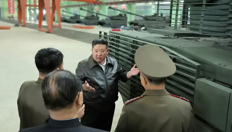 Kuzey Kore Lideri Kim Jong-un'dan "Modern Savaş" İçin Üretim Çağrısı