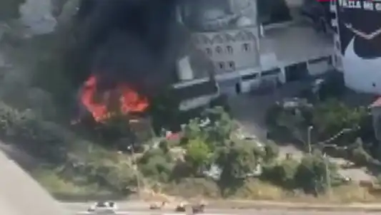 Kağıthane'de Korkutan yangın: Şehir Gökyüzünü Dumanlar Sardı!