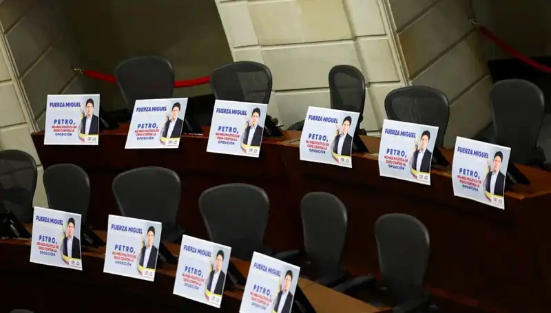 Senatör Uribe'nin Sağlık Durumu Tehlikede: Acil Mucize Bekleniyor!