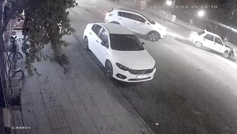 Yaya Geçidinde Kaza: Yayaya Yol Veren Şoförlerin Şaşırtan Sonucu