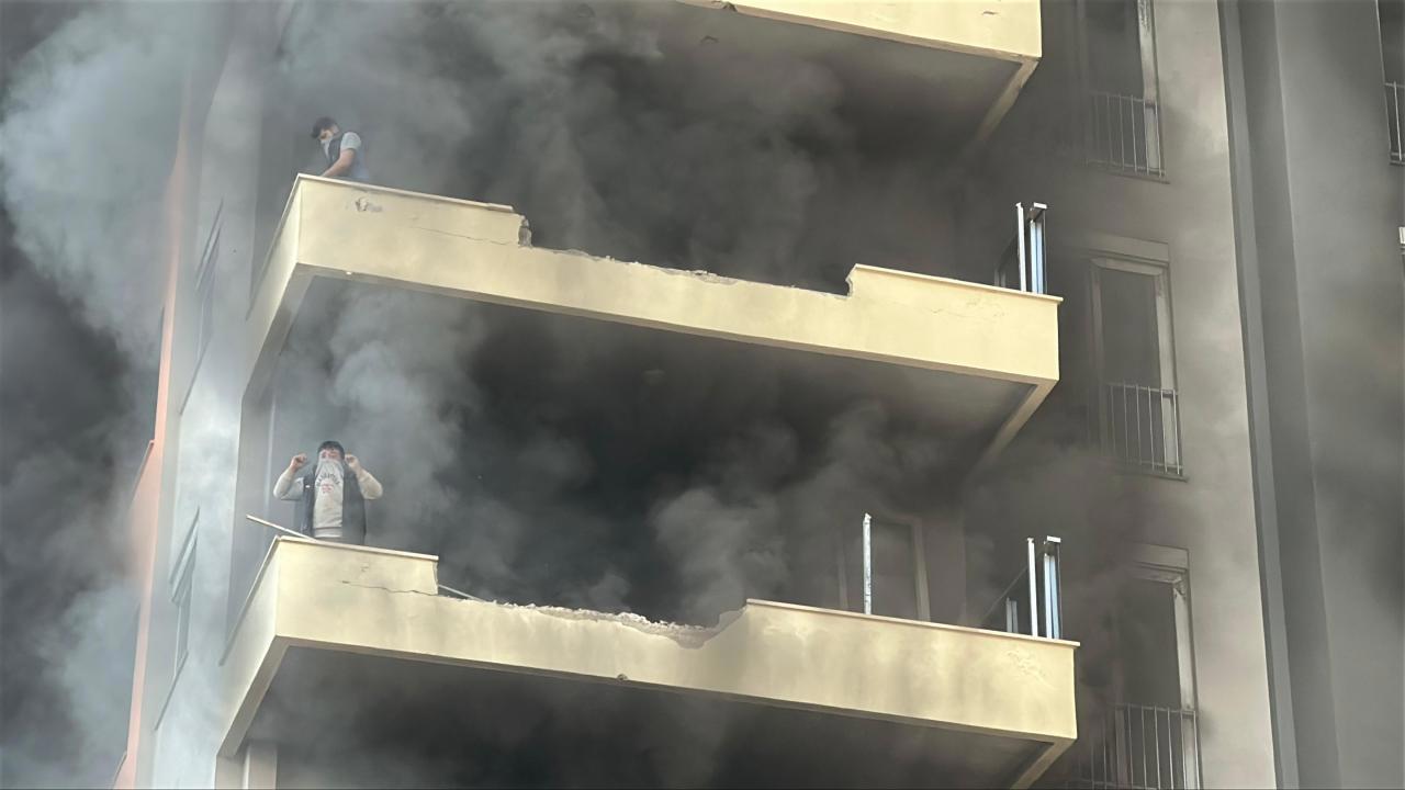 Antalya'da Otelden Yangın