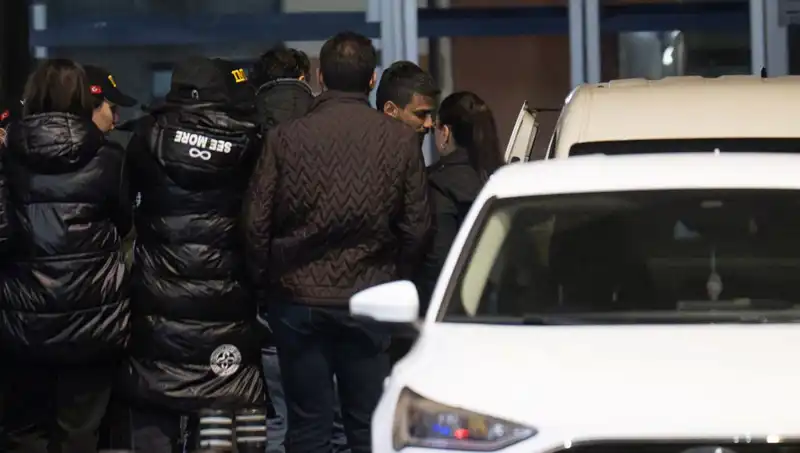 Sosyal Medya Fenomenleri Dilan ve Engin Polat Uyuşturucu Suçlamasıyla Gözaltında